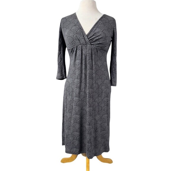 Boden Dresses & Skirts - Boden Dress Womens Size 6 Gray Black Stretchy V-Neck Empire Waist Midi